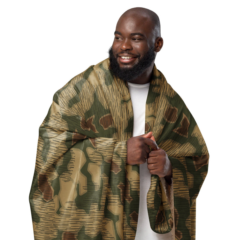 Sumpfmuster Where Eagles Dare CAMO Sherpa Blanket