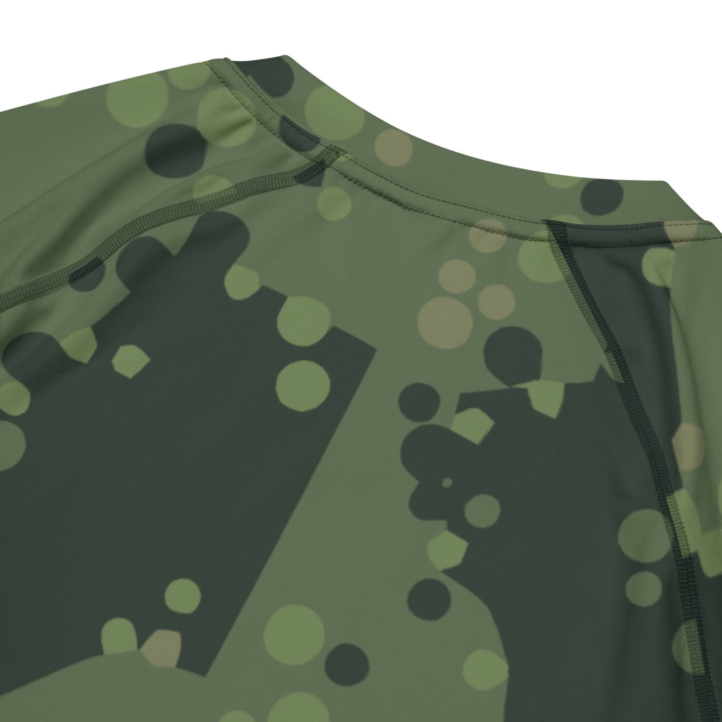 Swedish Barracuda Woodland CAMO short-leeve mens rash guard