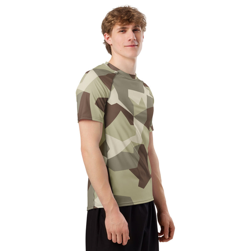 M90 Swedish Desert CAMO Mens Short-Sleeve Rash Guard - SS