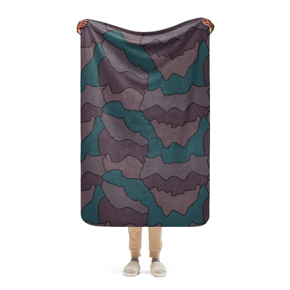 Swedish Quarter Shelter 1960 CAMO Sherpa blanket - 37″×57″