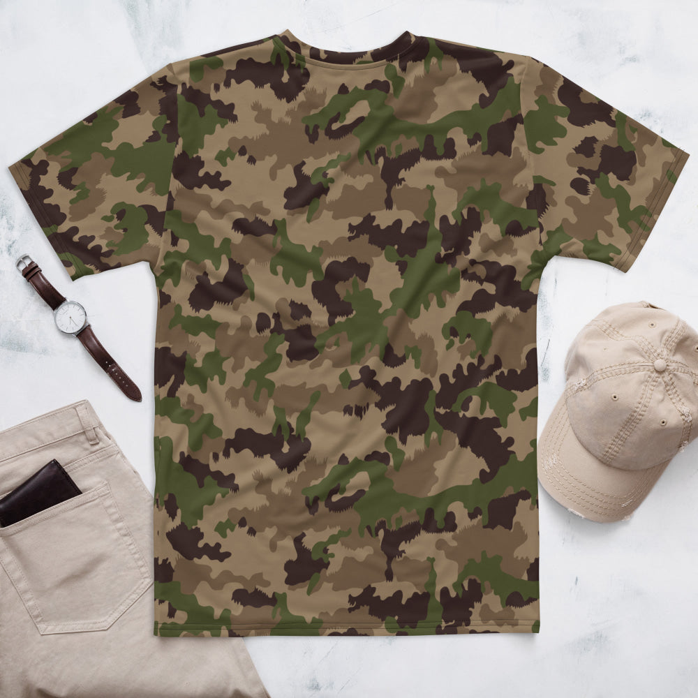 Swiss TAZ 90 Multiumfeld-Tarnmuster 16 CAMO Men’s t-shirt - Mens T-Shirt