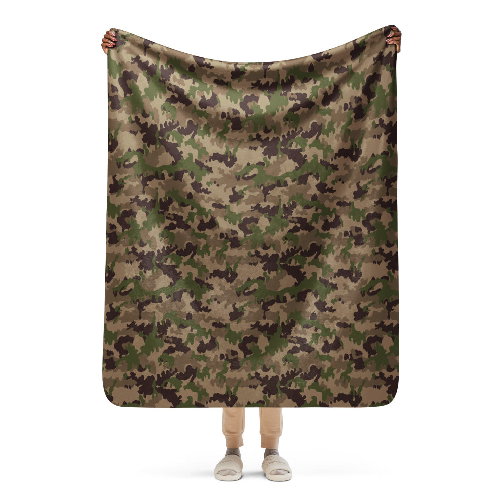 Swiss TAZ 90 Multiumfeld-Tarnmuster 16 CAMO Sherpa blanket - 50″×60″ - Blanket