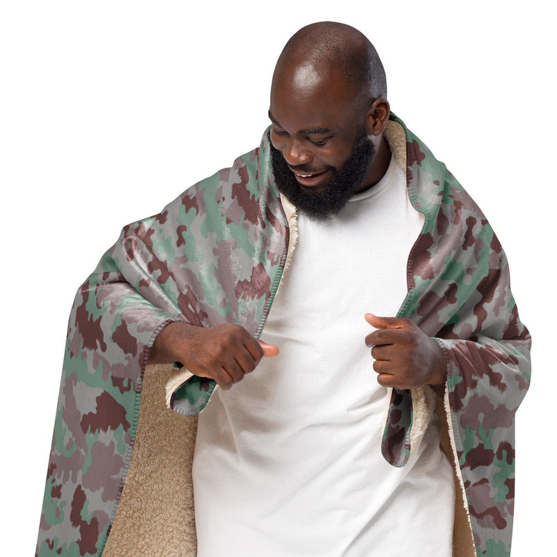 TAZ 7 Swiss Transitional CAMO Sherpa Blanket