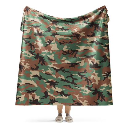 Syrian ERDL Leaf Woodland CAMO Sherpa blanket - 60″×80″ - Blankets