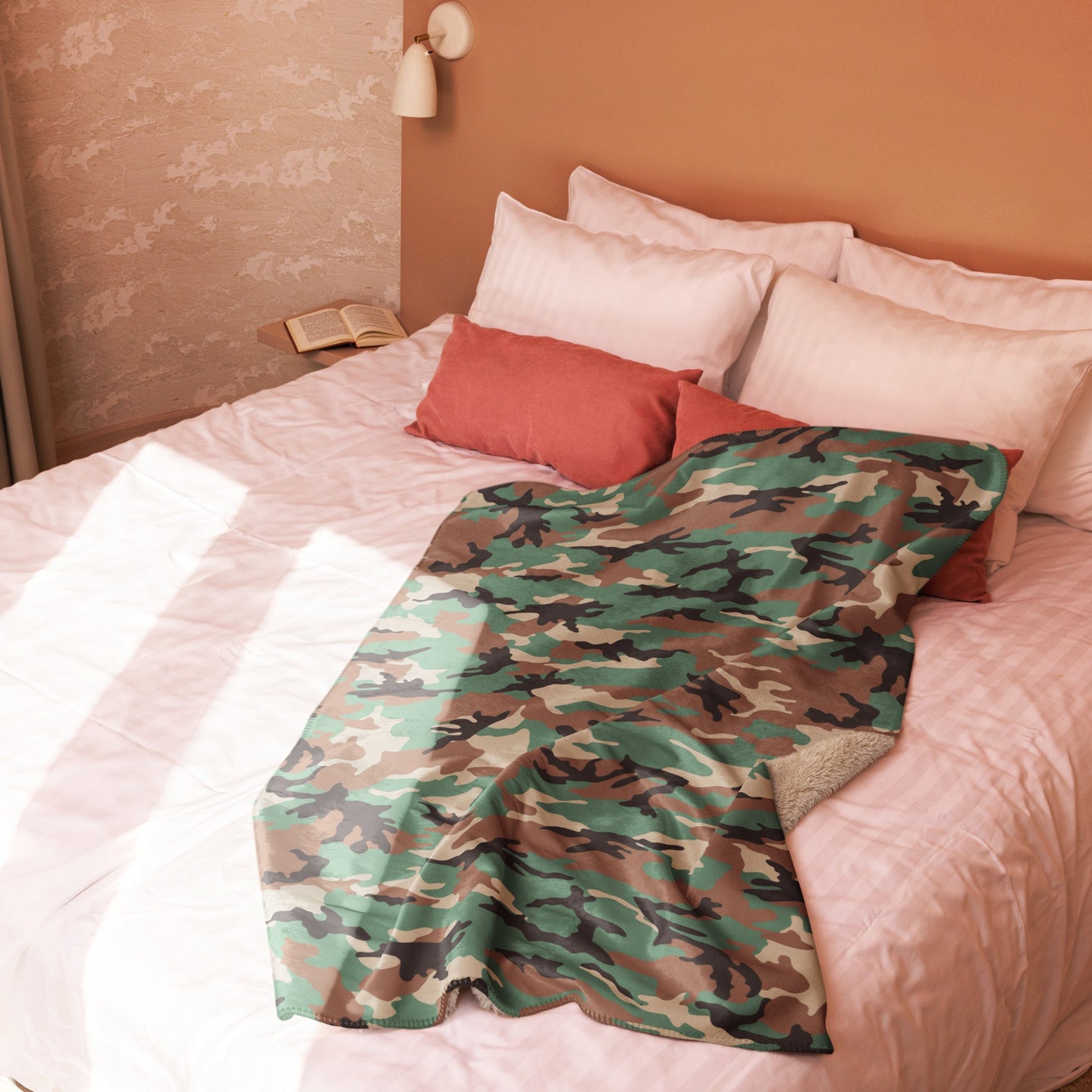 Syrian ERDL Leaf Woodland CAMO Sherpa blanket - Blankets