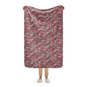 Lizard Red Syrian CAMO Sherpa Blanket - 37″×57″