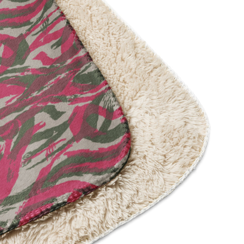Lizard Red Syrian CAMO Sherpa Blanket