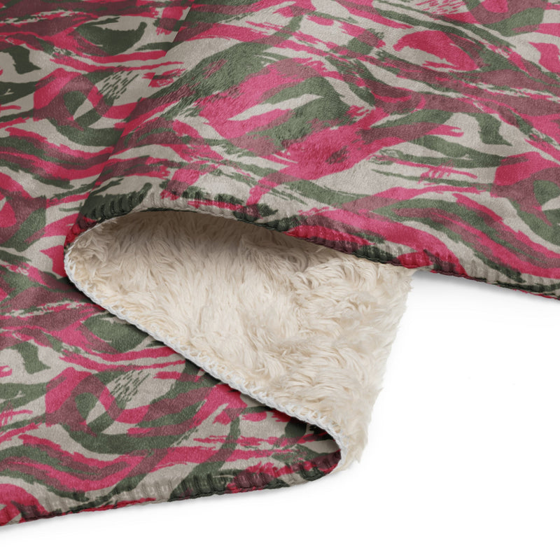 Lizard Red Syrian CAMO Sherpa Blanket