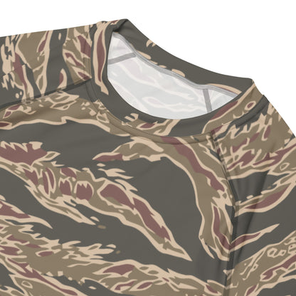 Taiwanese Special Forces Red Tiger Stripe CAMO Mens Short-Sleeve Rash Guard - Short-sleeve Guards