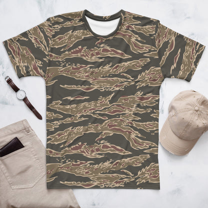 Taiwanese Special Forces Red Tiger Stripe CAMO Mens t-shirt - XS - T-Shirts