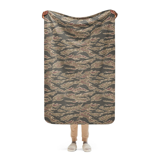 Tiger Stripe Ironwood Red CAMO Sherpa Blanket - 37″×57″