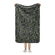 Future Front CAMO Sherpa Blanket - 37″×57″
