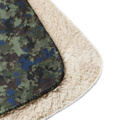 The Tomorrow War Movie Digital Flecktarn CAMO Sherpa blanket - Blankets