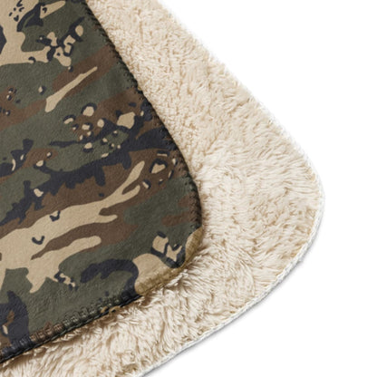 Thermoball Chocolate Chip Woodland CAMO Sherpa blanket