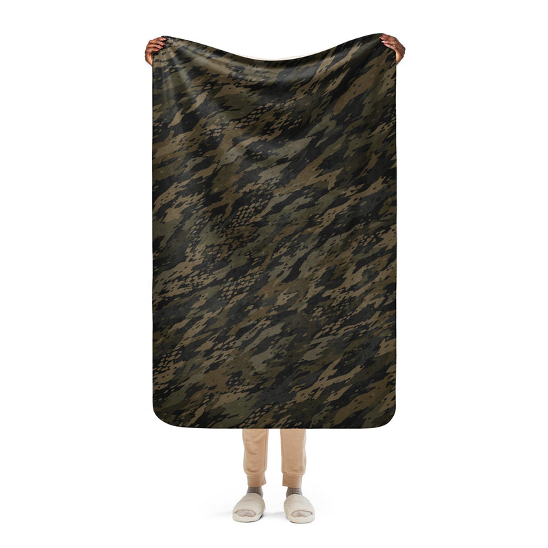 Third Option Ground Branch CAMO Sherpa Blanket - 37″×57″