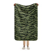 Tiger Stripe Boreal Shadow CAMO Sherpa Blanket - 37″×57″
