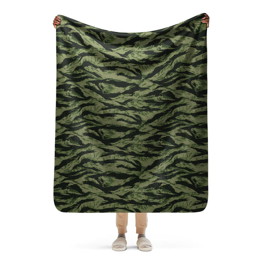 Tiger Stripe Boreal Shadow CAMO Sherpa Blanket - 50″×60″