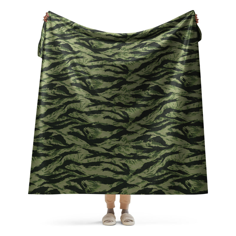 Tiger Stripe Boreal Shadow CAMO Sherpa Blanket - 60″×80″
