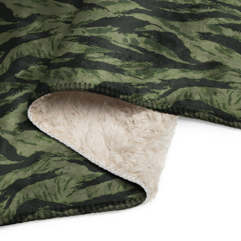 Tiger Stripe Boreal Shadow CAMO Sherpa Blanket