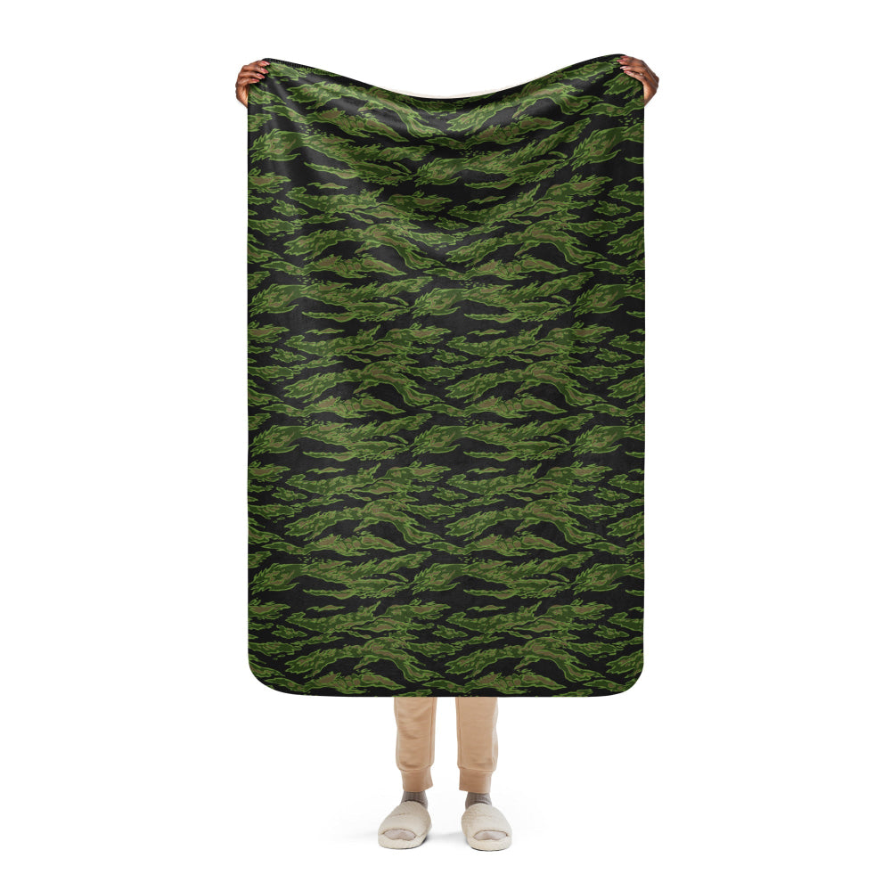 Tiger Stripe CADPAT Colored CAMO Sherpa blanket - 37″×57″ - Blanket