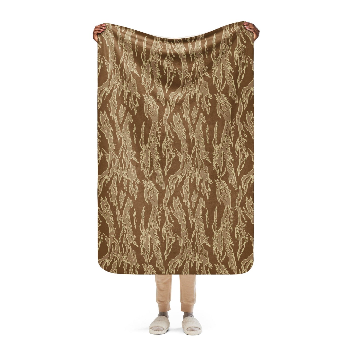 American Tiger Stripe Desert CAMO Sherpa blanket - 37″×57″ - Blankets