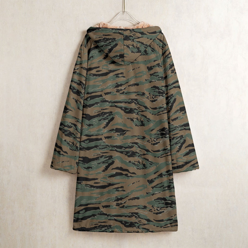 Tiger Stripe Marine Experimental Woodland CAMO Men’s Horn Button Long Fleece Coat - Jacket