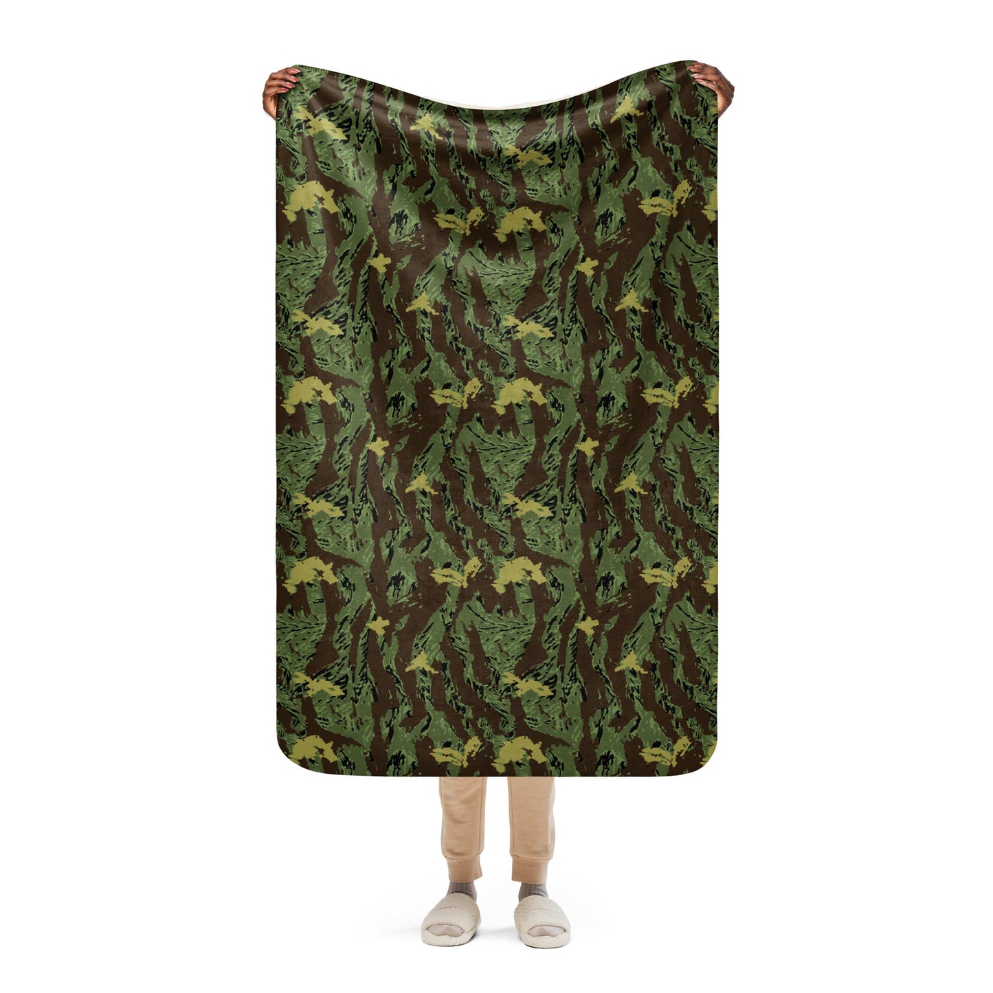 Tiger Stripe Special Purpose Canopy CAMO Sherpa blanket - 37″×57″ - Blankets