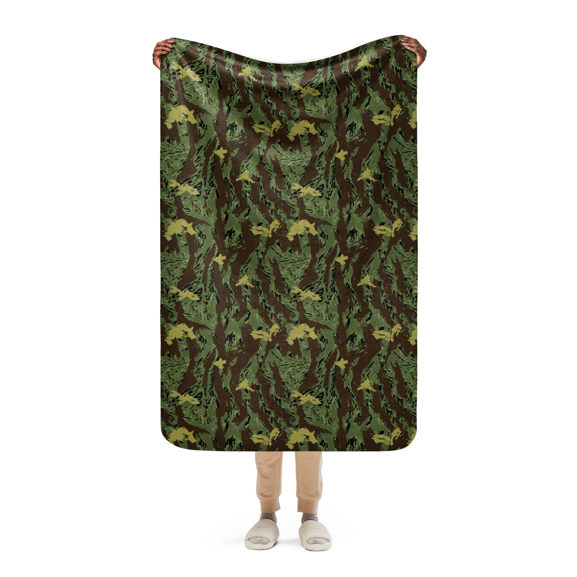 Tiger Stripe Special Purpose Canopy CAMO Sherpa blanket - 37″×57″ - Blankets