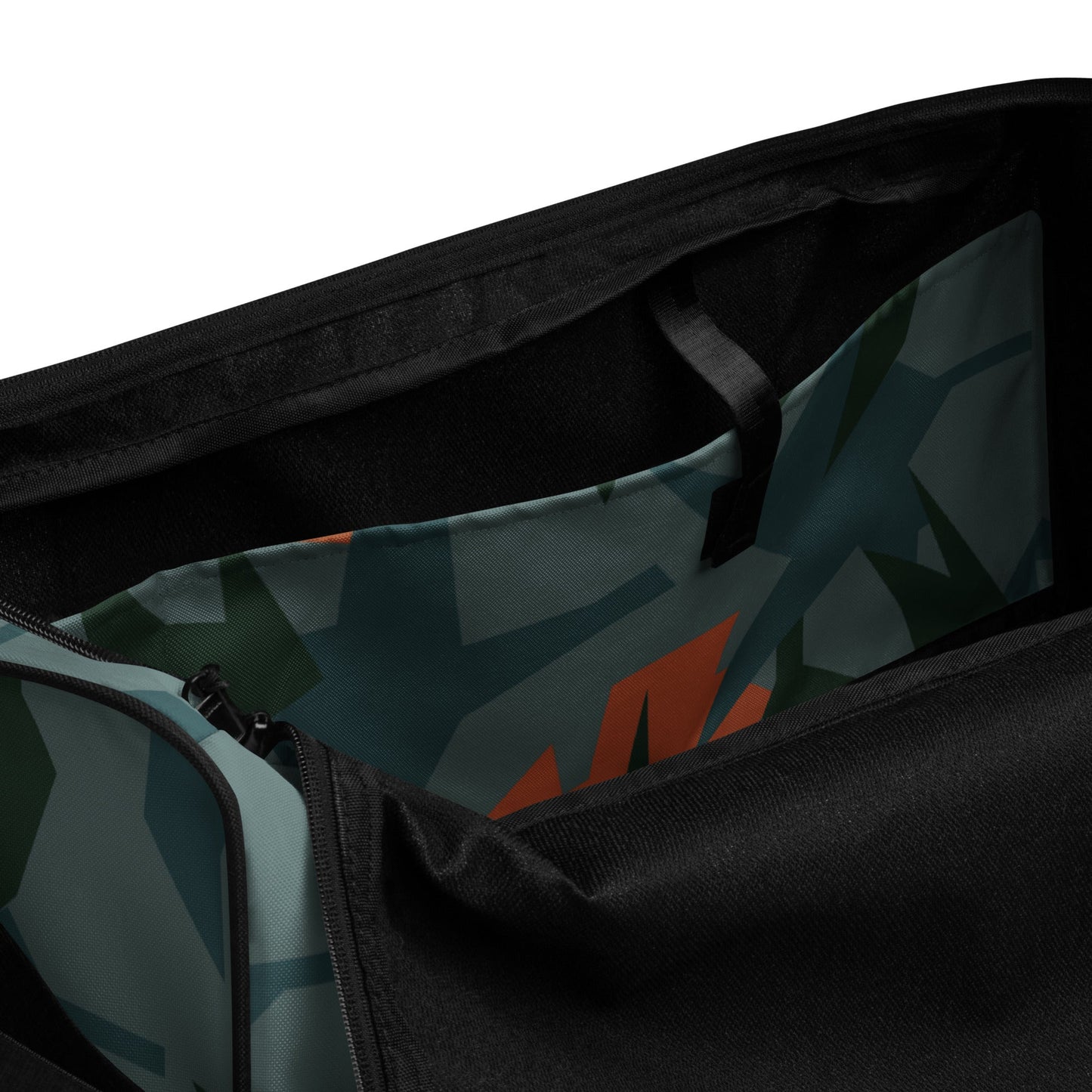 Titanfall Splinter Contrast CAMO Duffle Bag