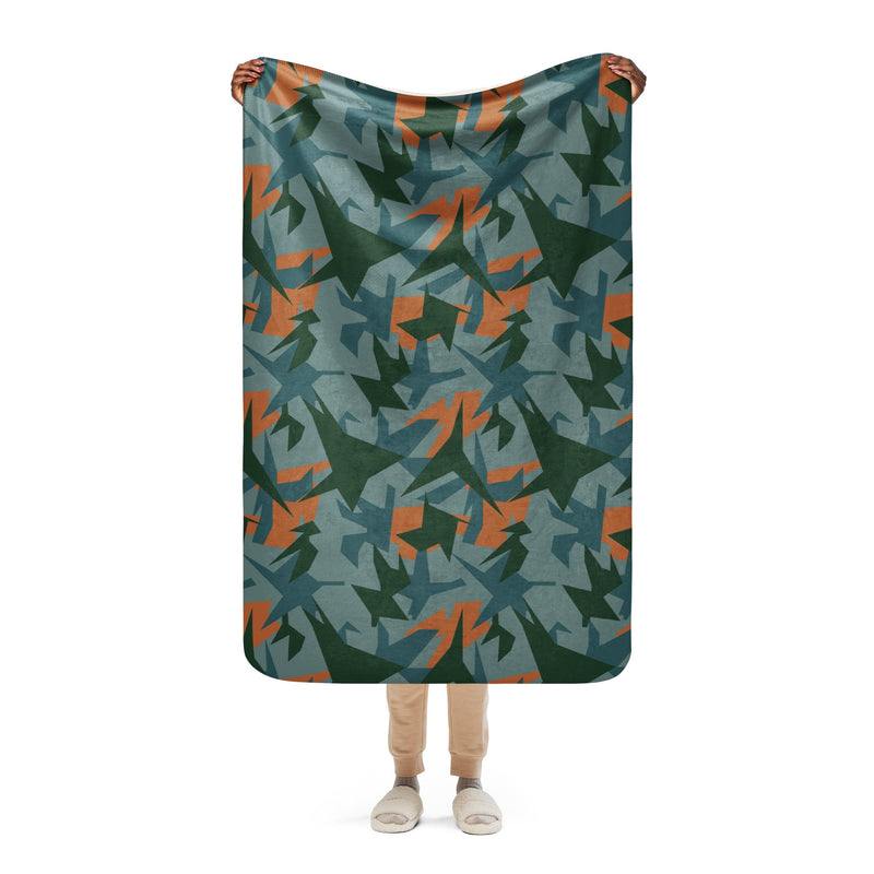 Contrast Vector CAMO Sherpa Blanket - 37″×57″