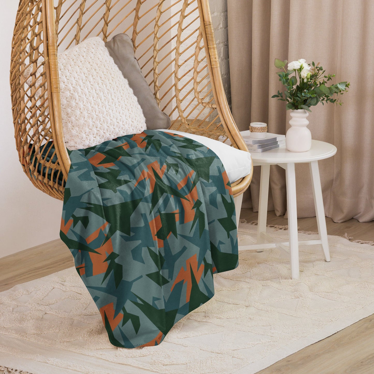 Titanfall Splinter Contrast CAMO Sherpa Blanket