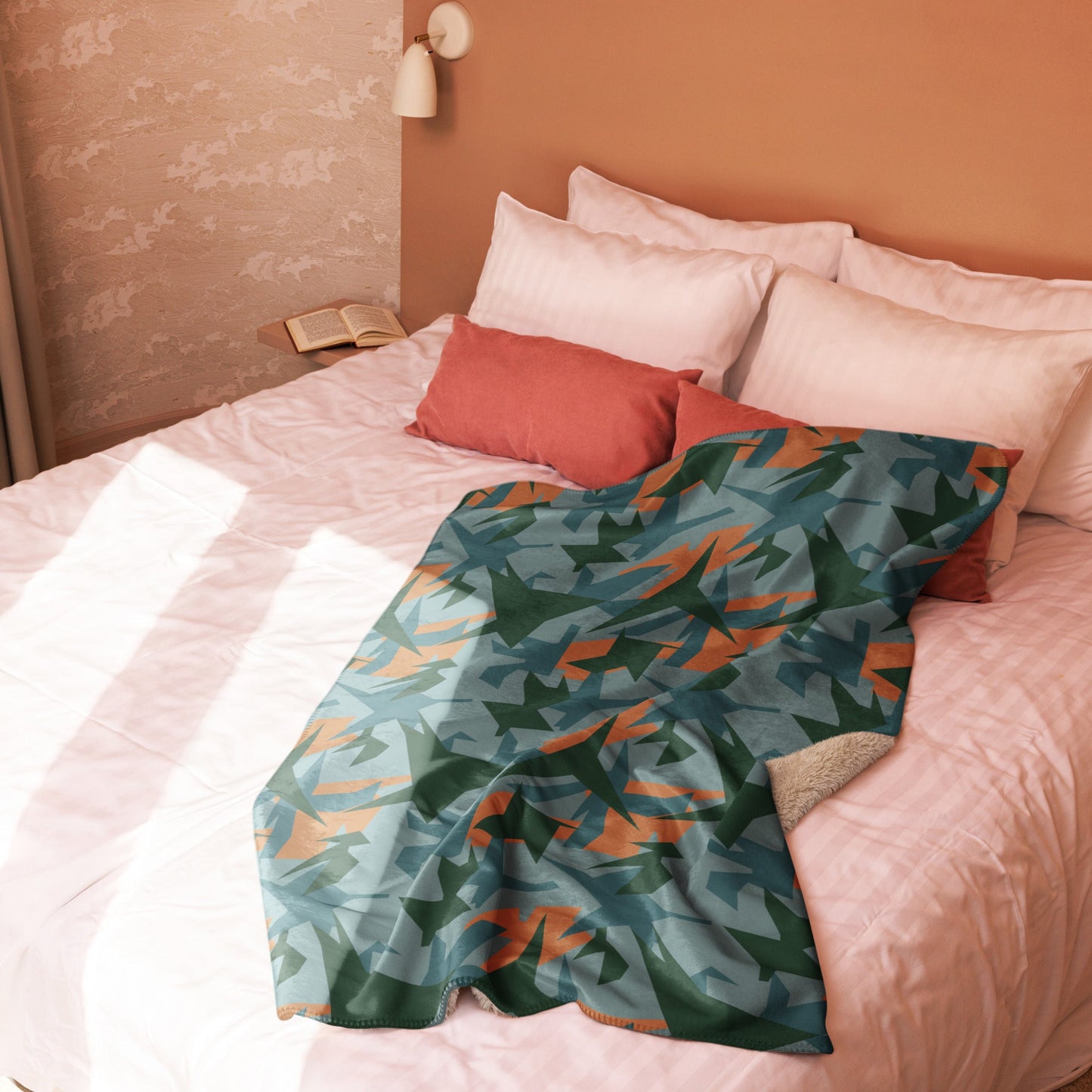 Titanfall Splinter Contrast CAMO Sherpa Blanket
