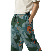 Contrast Vector CAMO Unisex Wide-Leg Joggers
