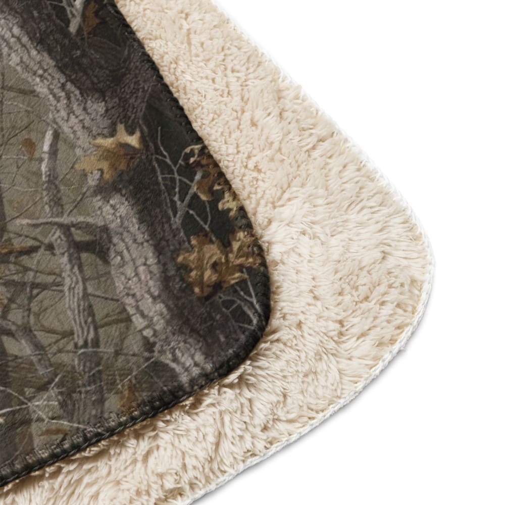 Tree Branch Hunter Fall CAMO Sherpa blanket - Sherpa Blanket