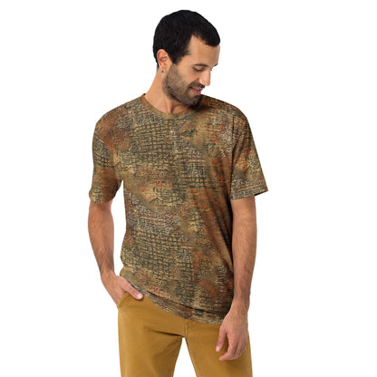 Ukrainian Varan Textured CAMO Men’s t-shirt - Mens T-Shirt