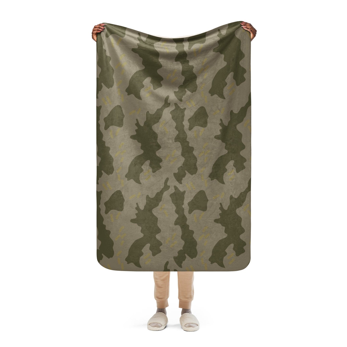 Warhammer 40k Imperial Guard Moebian 6th Regiment CAMO Sherpa blanket - 37″×57″ - Blankets