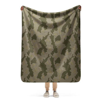 Warhammer 40k Imperial Guard Moebian 6th Regiment CAMO Sherpa blanket - 50″×60″ - Blankets
