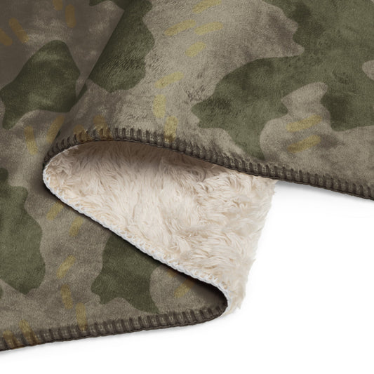 Warhammer 40k Imperial Guard Moebian 6th Regiment CAMO Sherpa blanket - Blankets
