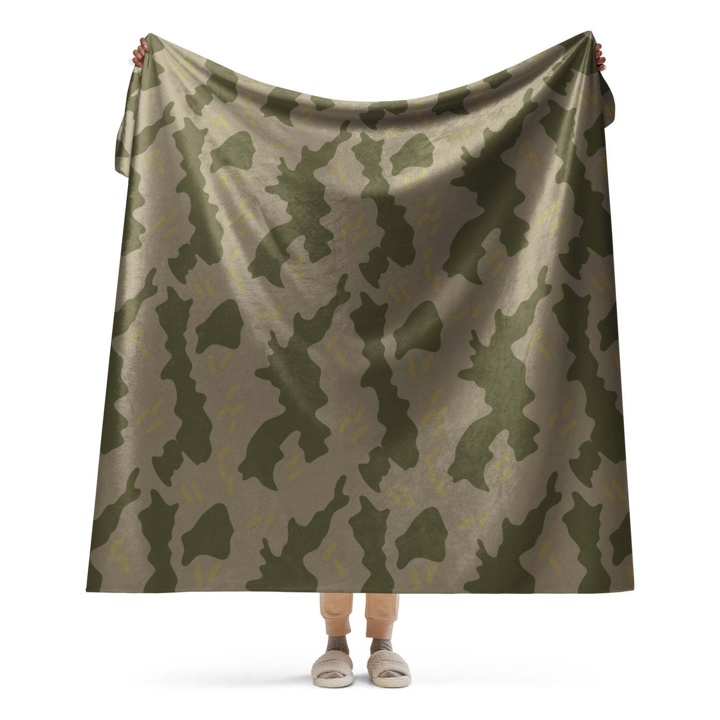 Warhammer 40k Imperial Guard Moebian 6th Regiment CAMO Sherpa blanket - 60″×80″ - Blankets