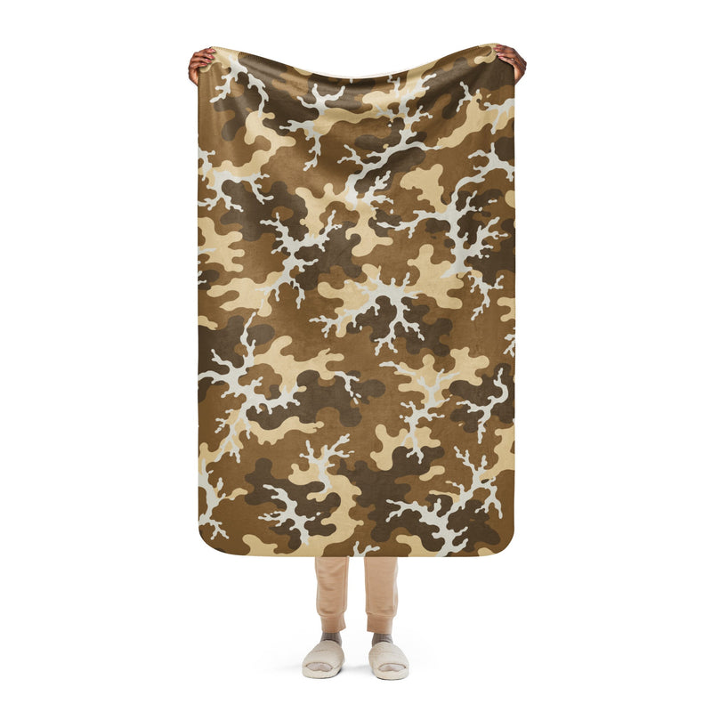 Xeno Sci-Fi Frontier Alien Marine CAMO Sherpa Blanket - 37″×57″